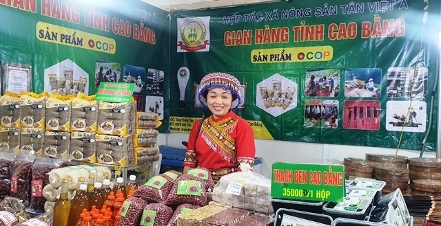 Độc đáo phiên chợ nông sản, đặc sản vùng miền tại thủ đô Hà Nội